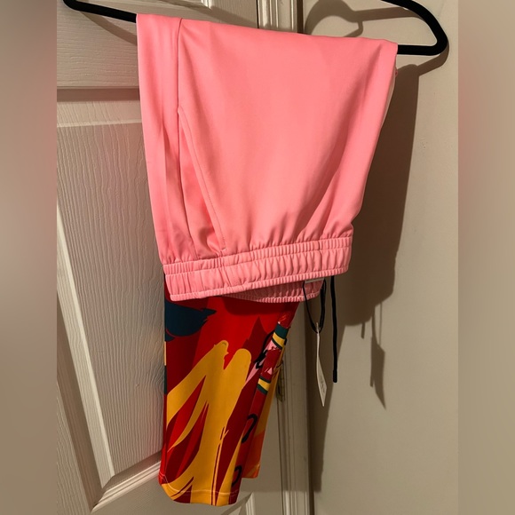 Dressed in Joy - Pink Abstract Floral Joggers - XL - Picture 2 of 4